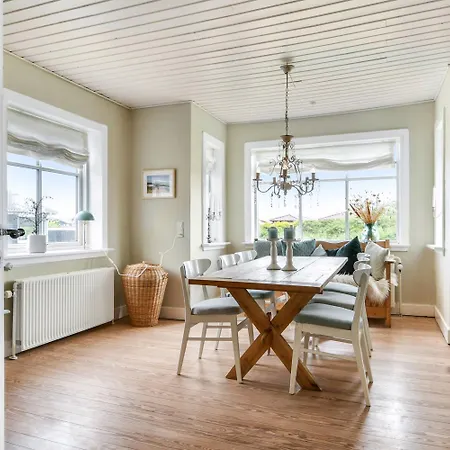 Hyggeligt Helarshus I 2 Plan For Enden Af En Blind Vej Sj1072 Сasa de vacaciones Thyborøn